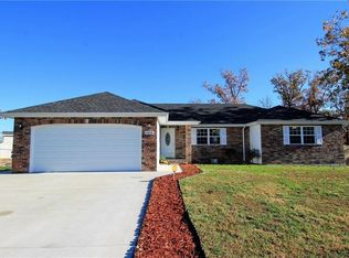 21014 Lockhart Ln, Waynesville, MO 65583