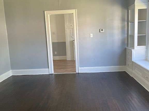 5th image of 718 E 124th St #1