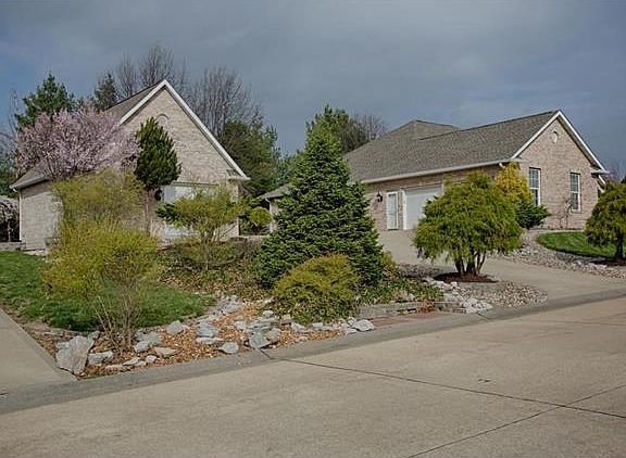 4th image of 8 Forest Dr