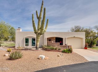 297 E Calle Herboso, Green Valley, AZ 85614