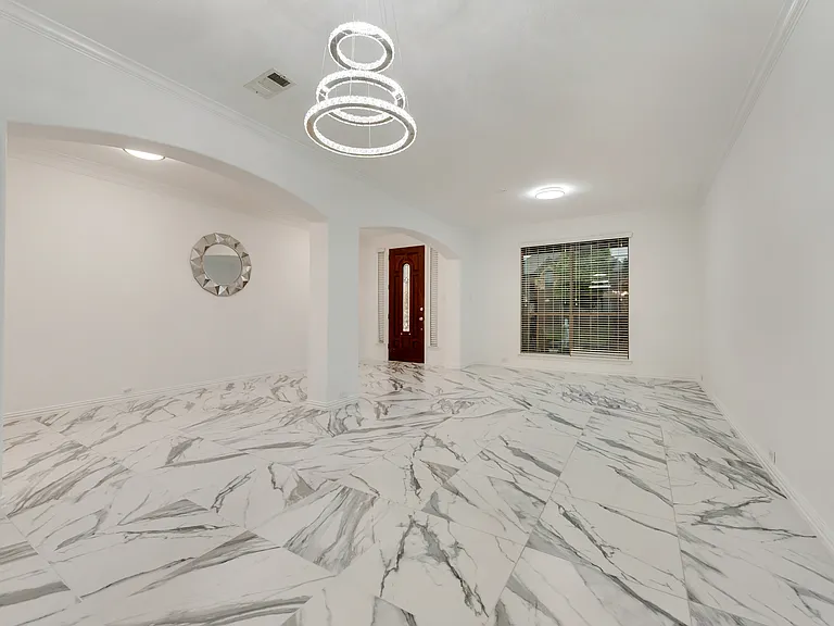 305 Blythe Bridge Dr — Photo 5