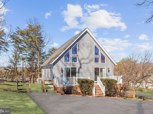 6266 Winters Ln, Hanover, MD 21076