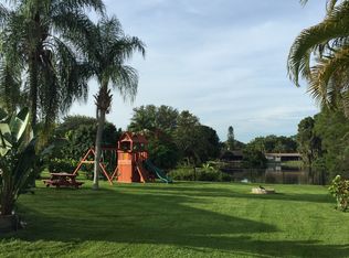 2211 Lakewood Cir, Nokomis, FL 34275