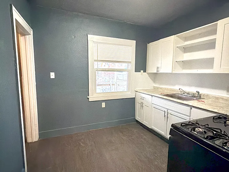 14011 Roselawn St — Photo 5