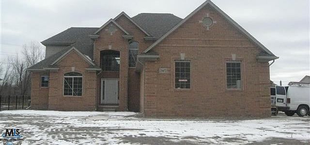 1st image of 21672 Pine Cone Dr