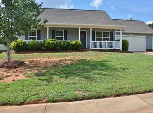 519 Pennyfields Ln, Clover, SC 29710