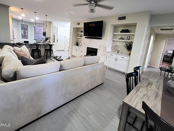 3rd image of 15221 N CLUBGATE Drive #1128