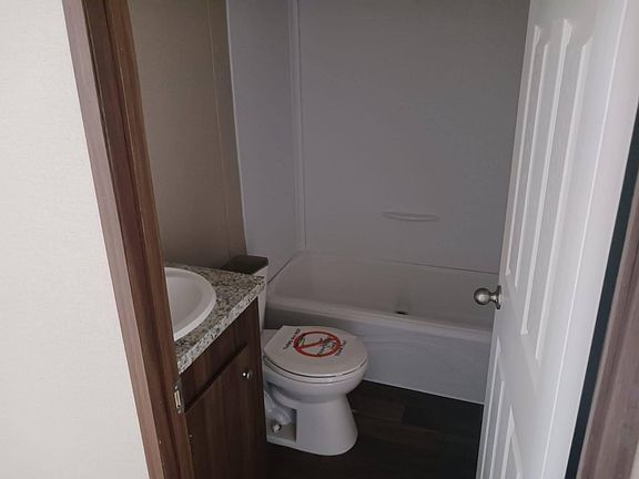 4th image of 200 N Pine St #15