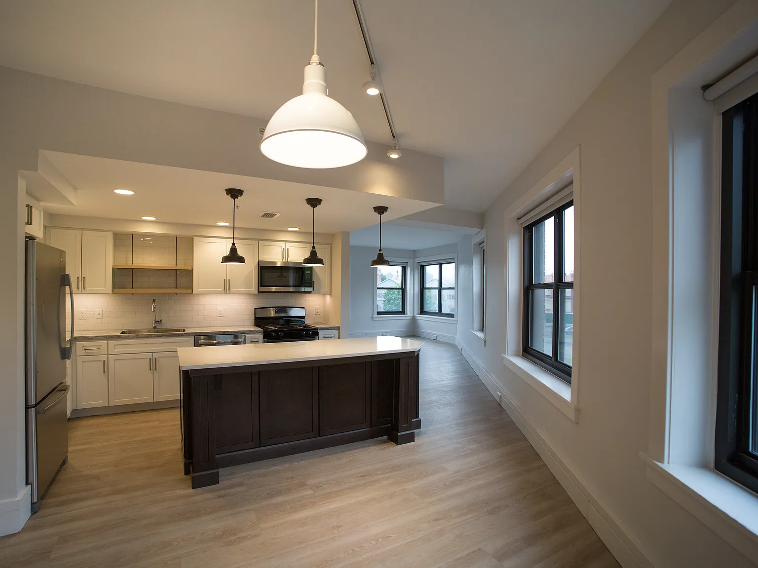 The Elizabeth Apartments — Photo 2