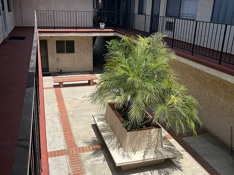 1435 E Wilson Ave #203 — Photo 10
