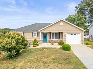 1300 Dulcimer Ln, Grottoes, VA 24441