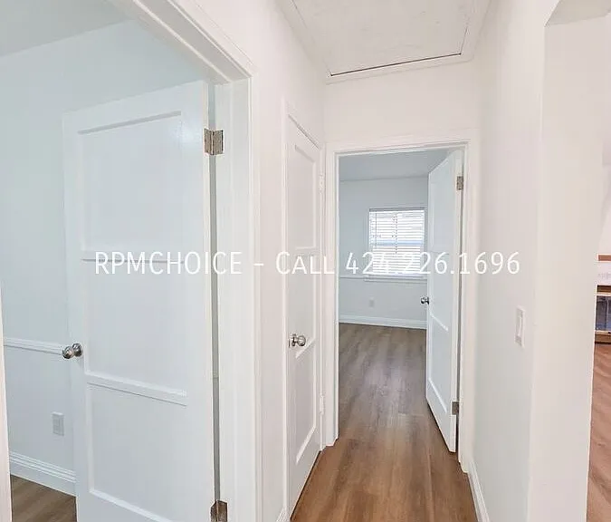 403 Sierra Vista Dr — Photo 12