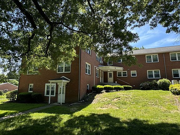 2nd image of 200 Bradley Ave #24