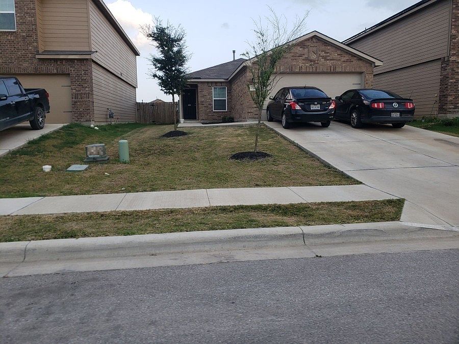1st image of 1319 Breanna Ln
