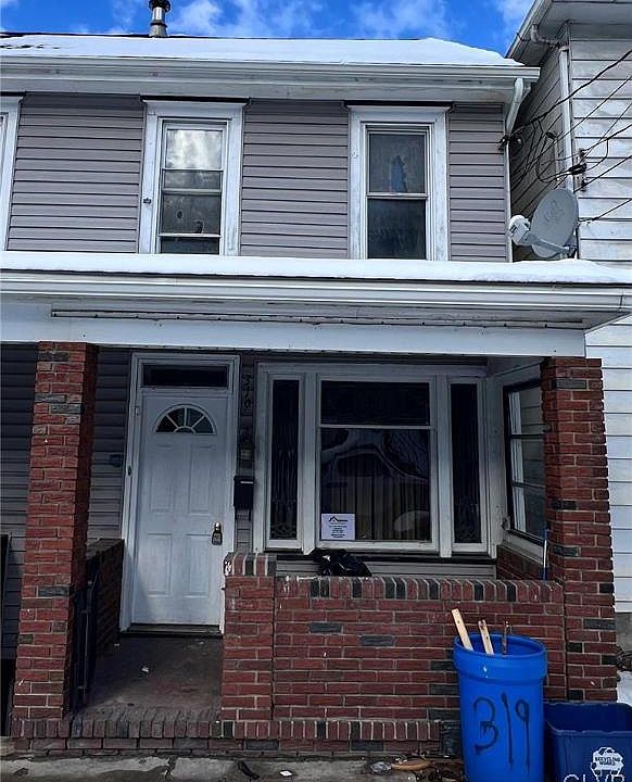 1st image of 319 W Abbott St