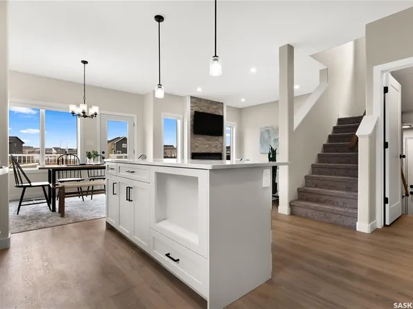 305 Cockcroft STREET, Saskatoon, SK S7V 1Y9