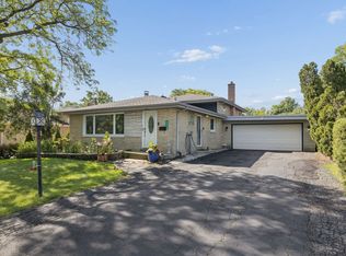 9019 W 92nd Pl, Hickory Hills, IL 60457