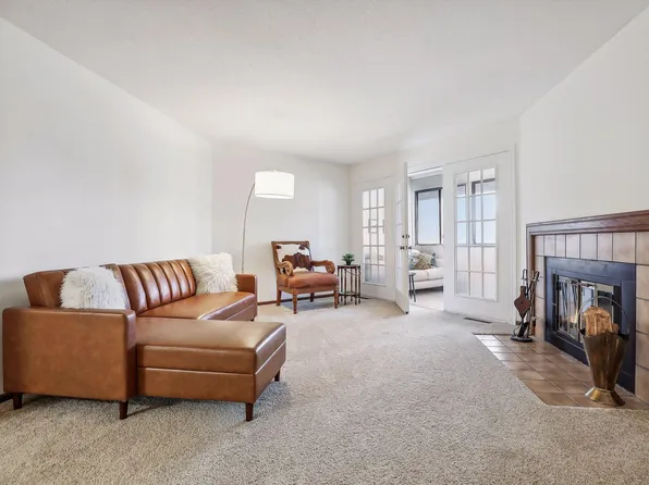 15688 Sussex Dr, Minnetonka, MN 55345