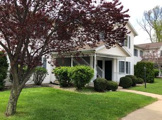 1904 Sand Dollar Dr, Warsaw, IN 46582