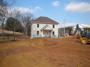 5472 Old Stage Rd, Morristown, TN 37814