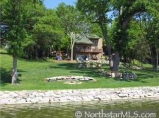 1121 N Arm Dr, Mound, MN 55364