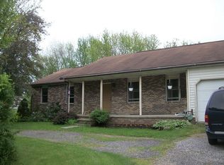 3432 Smith Kramer St NE, Hartville, OH 44632