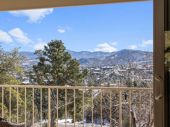 4th image of 2230 Skyline Dr