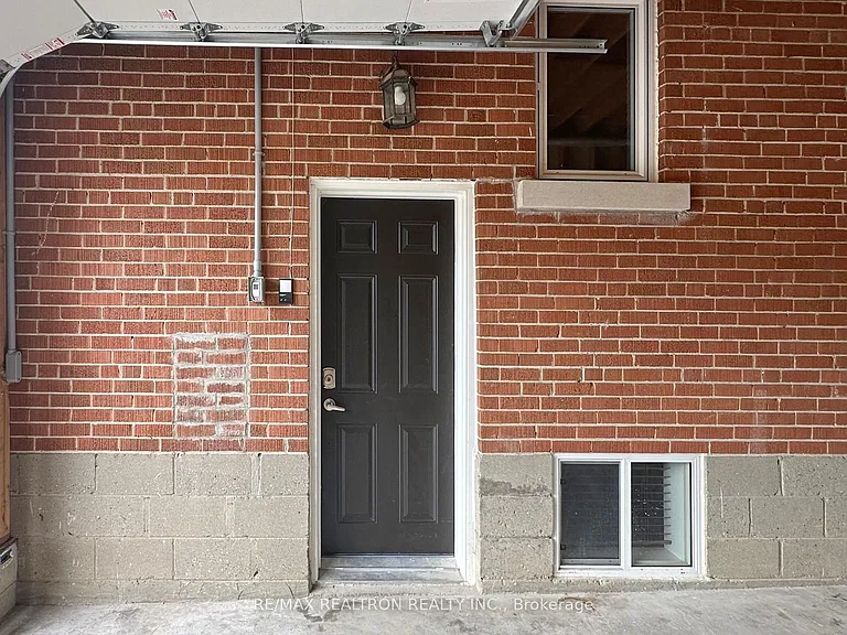 49 Exbury Rd #BASEMENT — Photo 28
