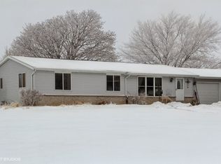 9003 Krunfus Rd, Harvard, IL 60033