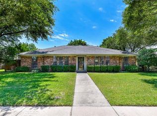 1554 Parkside Trl, Lewisville, TX 75077