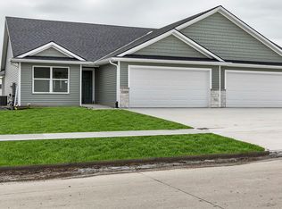 1205 NE 56th St, Ankeny, IA 50021