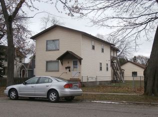 517 1st Ave S, Escanaba, MI 49829