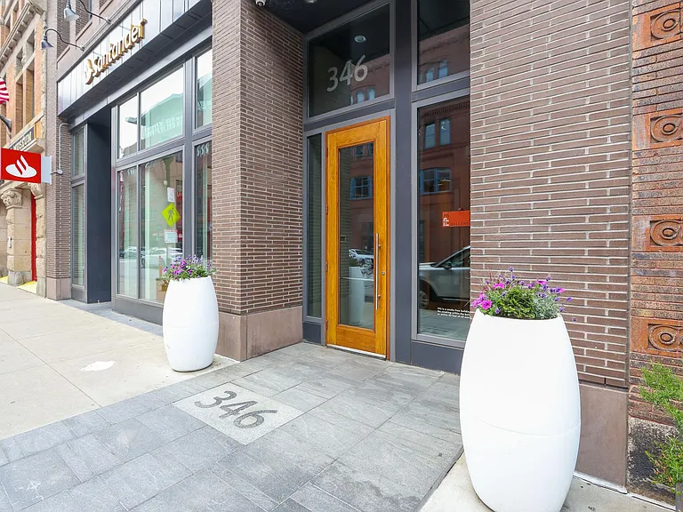346 Congress St #703 — Photo 33