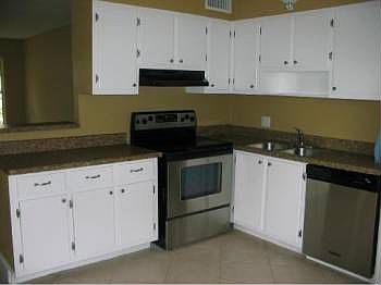 2nd image of 4328 Edgewater Dr APT A101