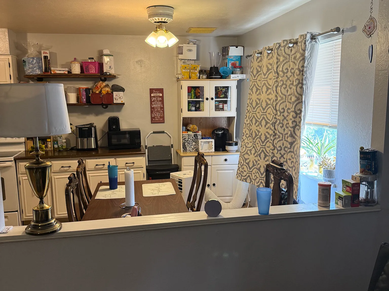 4 bed, 1647 sqft, $2,425 — Photo 4