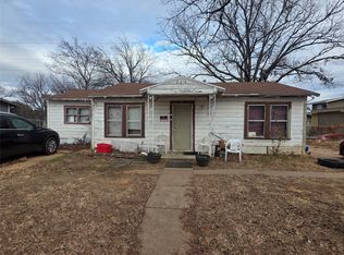 213 Pennsylvania Ave, Graham, TX 76450