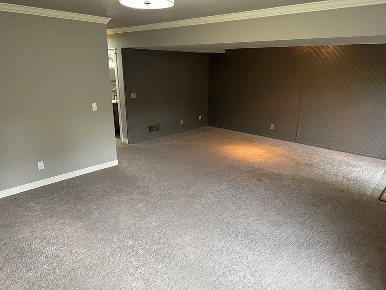 13241 Webster Ave — Photo 24