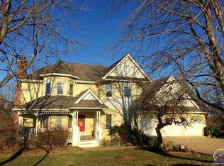 4300 SW Deer Run Ct, Topeka, KS 66610