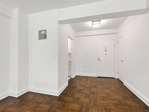 5th image of 40 Park Ave APT 10G