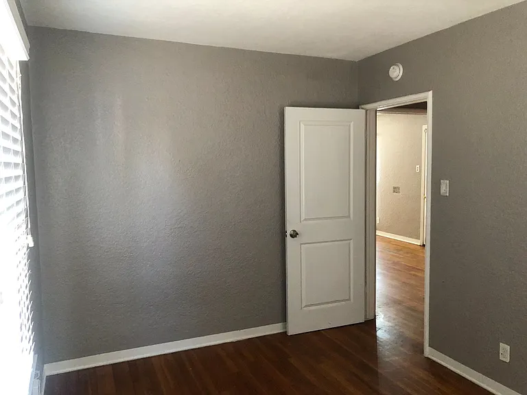 630 N Manor St — Photo 11