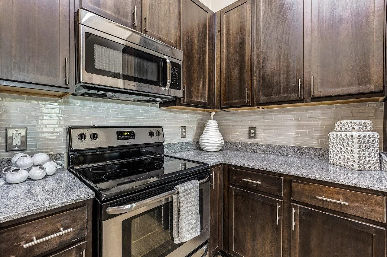 Reserve at Kenton Place Apartment Homes — Photo 1