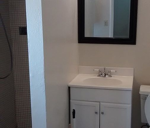 4th image of 2429 San Pablo Ave #A