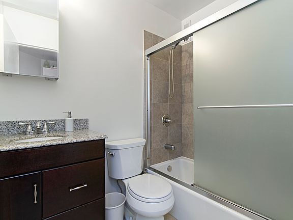 5th image of 58 W 106th St APT 3C