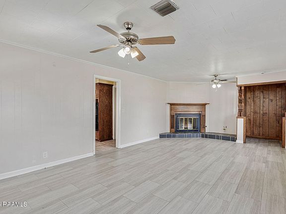4th image of 615 Kathy Dr