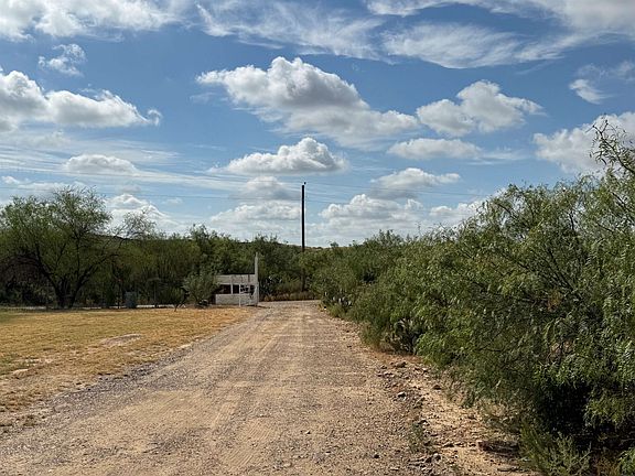 4th image of 284 Rancho Nopal Rd