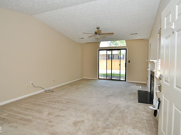 5th image of 2048 Oak Run South Dr