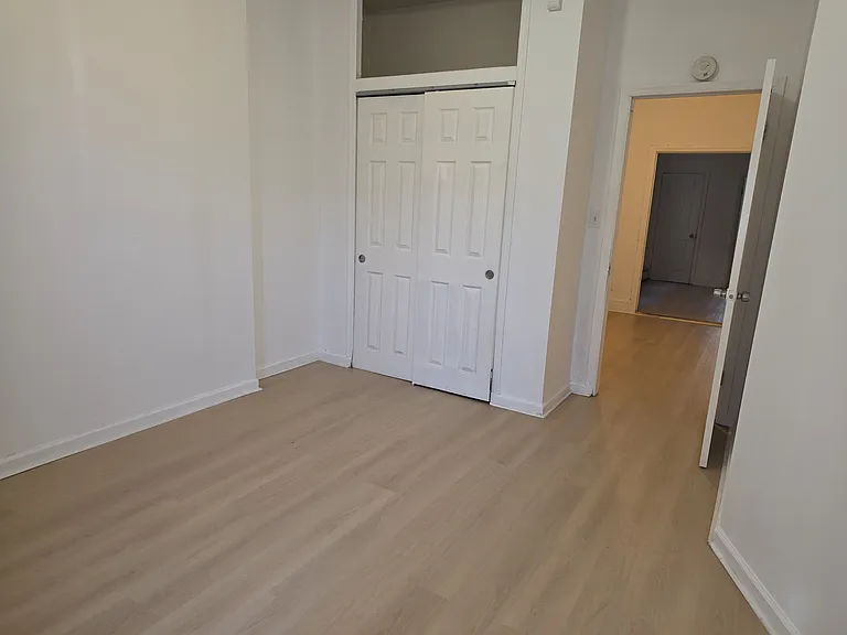 406 Woodlawn Ave #1 — Photo 6