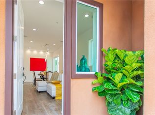 14401 Valerio St, Van Nuys, CA 91405