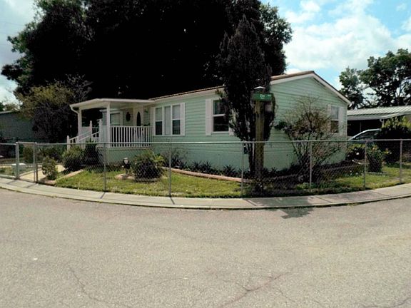 2nd image of 9825 Elm Way