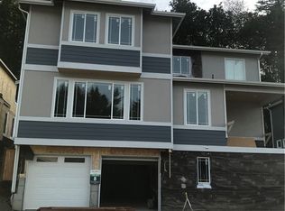15233 NE Woodland Place (homesite #8), Woodinville, WA 98072